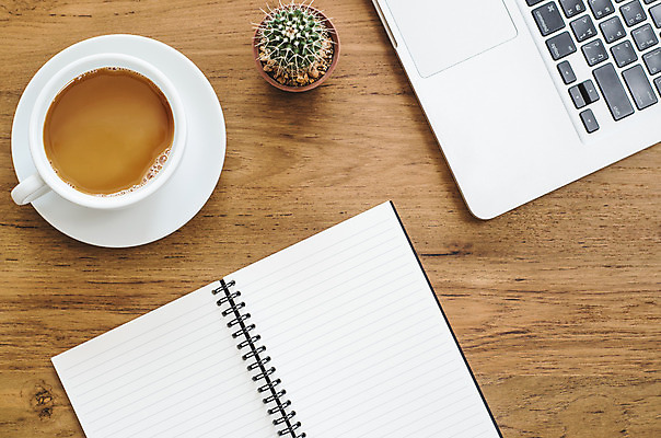 포토 JPG 해외이미지 디자인 종이 안경 커피 시계 백그라운드 비즈니스 탁자 선인장 직장 사람없음 목재 컵 노트북 스마트폰 컴퓨터 사무실 연필 우주 스크린 쪽지 공책 공백 장비 터치 도구 업무 작업실 플랫 정상 스마트 책상 문서 위치 페이지 어려움 해외202004 해외포토 나무 식물 식기 잡화 음료 가구 컨셉 회사 재료 문구용품 학용품 전자제품 핸드폰 스마트기기 필기구 작업 파일형식 이미지허브