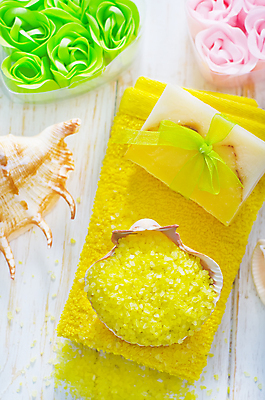 포토 JPG 해외이미지 꽃 리본 사람없음 수건 노란색 스파 조개껍데기 아로마 스파용품 비누 아로마테라피 입욕소금 해외202004 해외포토 식물 컬러 조개 위생용품 미용용품 오브젝트 소금 테라피 파일형식 이미지허브