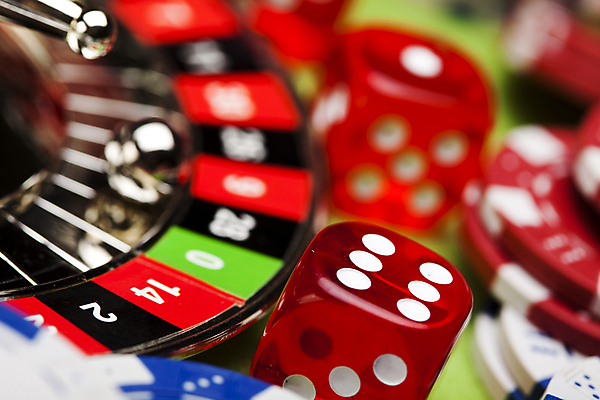 포토 JPG 해외이미지 놀이 탁자 성공 실내 정장 사람없음 기계 게임 우승 바퀴 원형 행운 재산 도박 위험 카지노 슛 포커 룰렛 라스베가스 승자 잭팟 조커 해외202004 해외포토 도형 옷 가구 컨셉 내부 금융 최고 트럼프 파일형식 이미지허브