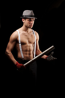 포토 JPG 해외이미지 백인 모델 1 남자 무기 포즈 백그라운드 신체 근육 탈의 한명 사람 성인 유행 검은색 힘 멜빵 어깨 근육질 몸통 궤 심각 해외202004 해외포토 서양인 잡화 컬러 컨셉 신체부위 몸매 파일형식 이미지허브