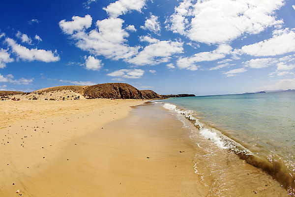 포토 JPG 해외이미지 계절 모래 파도 바다 섬 여행 백그라운드 아프리카 자연 하늘 휴가 따뜻함 풍경 사람없음 물 여름 빛 모래사장 햇빛 우주 환경 뜨거움 서핑 각도 어안 혼자 수평선 해외202004 해외포토 자연요소 나라 태양 수상스포츠 생태계 파일형식 이미지허브