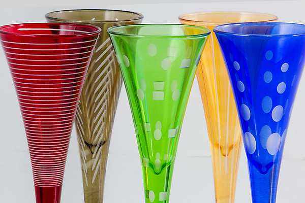 포토 JPG 해외이미지 안경 오렌지 유리 사람없음 빨간색 컬러풀 파티 와인 보라색 샴페인 소셜 해외202004 해외포토 잡화 컬러 과일 재질 주류 이벤트 파일형식 이미지허브