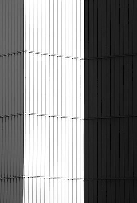 포토 JPG 해외이미지 외관 선 벽 백그라운드 패턴 건축양식 추상 사람없음 건물 목재 세로 검은색 회색 흰색 도시 판넬 모서리 가장자리 타일 질감 각도 직사각형 패널 카피스페이스 해외202004 해외포토 도형 나무 건축물 건축 컬러 무늬 재료 공백 둘레 파일형식 이미지허브