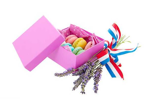 포토 JPG 해외이미지 꽃 분홍색 백그라운드 포장 딸기 발렌타인데이 선물 사랑 사람없음 초록색 파란색 상자 컬러풀 갈색 노란색 쿠키 초콜릿 프랑스 흰색 깃발 신선 생일 모음 라벤더 마카롱 프랑스어 해외202004 해외포토 식물 문자 기념일 감정 유럽 컬러 과일 데이이벤트 디저트 허브 파일형식 이미지허브