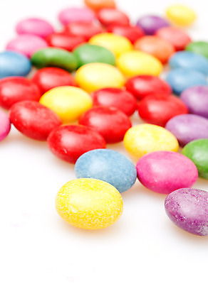 포토 JPG 해외이미지 음식 백그라운드 오렌지 과일 사탕 종류 사람없음 빨간색 파란색 컬러풀 노란색 과자 흰색 원형 그룹 달콤 맛 설탕 질감 카피스페이스 해외202004 해외포토 도형 컬러 컨셉 디저트 공백 파일형식 이미지허브