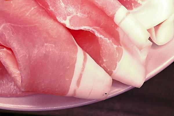 포토 JPG 해외이미지 전통 접시 음식 분홍색 조각 재료 건조 샌드위치 건강 육류 돼지고기 요리 사람없음 빨간색 식사 신선 파마 소시지 아침식사 자르기 유기농 햄 날것 슬라이스 베이컨 훈제 단백질 식품점 치유 해외202004 해외포토 헤어스타일 식기 웰빙 컬러 식재료 모션 상점 가공식품 영양소 파일형식 이미지허브