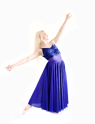 포토 JPG 해외이미지 여자 신발 한명 점프 공연 춤 우아함 발레 발레리나 발레복 해외202004 해외포토 1 옷 컨셉 모션 문화예술 사람 이벤트 파일형식 이미지허브