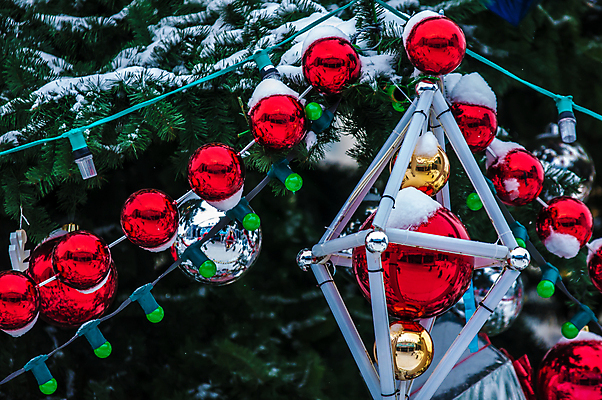 포토 JPG 해외이미지 전통 디자인 계절 행복 백그라운드 크리스마스장식 크리스마스 일러스트 공 휴가 불꽃 새로움 선물 미술 이벤트 사람없음 장식 빨간색 파란색 빛 상자 축제 장식볼 수확 흰색 축하 눈송이 생일 황금 12월 청소 연도 심볼 오브젝트 복고 엽서 광택 해외202004 해외포토 기념일 감정 컬러 컨셉 농업 불 문화예술 눈_날씨 날짜 편지 파일형식 이미지허브