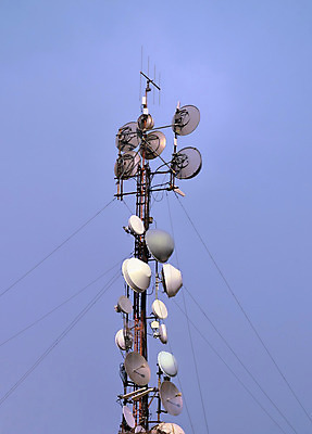 포토 JPG 해외이미지 접시 파도 하늘 모바일 세포 안테나 사람없음 파란색 스마트폰 글로벌 탑 텔레비전 장비 정보 네트워크 전자레인지 역 연결 무선전화기 전화기 수화기 라디오 신호 방송 돛대 전송 송신기 셀룰러 해외202004 해외포토 식기 건축물 바다 컬러 통신 교통시설 전자제품 핸드폰 스마트기기 가전제품 레인지 파일형식 이미지허브