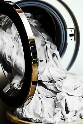 포토 JPG 해외이미지 이동 가사 모션 유리 건조 손잡이 사람없음 문 기계 청결 거품 젖음 흰색 업무 씻기 빨래 소프트포커스 가루 청소 세제 준비 순환 비누 세탁기 돌리기 블러 해외202004 해외포토 컬러 컨셉 재질 촬영기법 위생용품 가전제품 작업 위생 파일형식 이미지허브