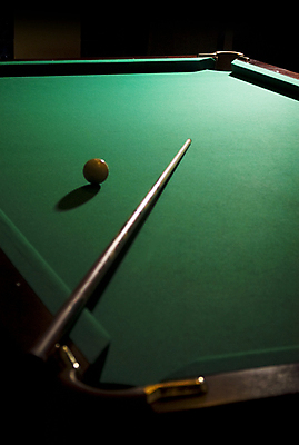 포토 JPG 해외이미지 스포츠 공 놀이 탁자 실내 취미 사람없음 초록색 게임 당구 해외202004 해외포토 컬러 가구 내부 구기 파일형식 이미지허브