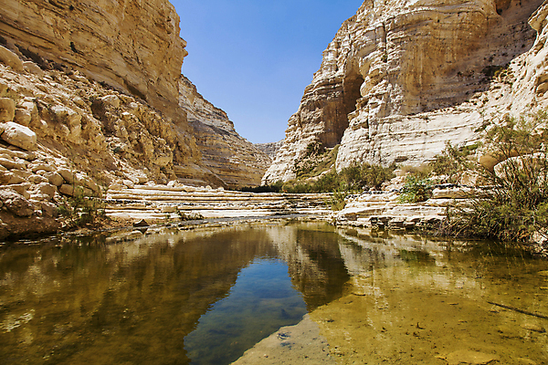 포토 JPG 해외이미지 여행 자연 하늘 산 건조 풍경 사람없음 야외 물 강 컬러풀 골짜기 하이킹 사막 바위 중앙 땅 언덕 가뭄 동쪽 이스라엘 지질학 해외202004 해외포토 자연요소 교육 컬러 레저 날씨 돌_바위 방향 생태계 서아시아 파일형식 이미지허브