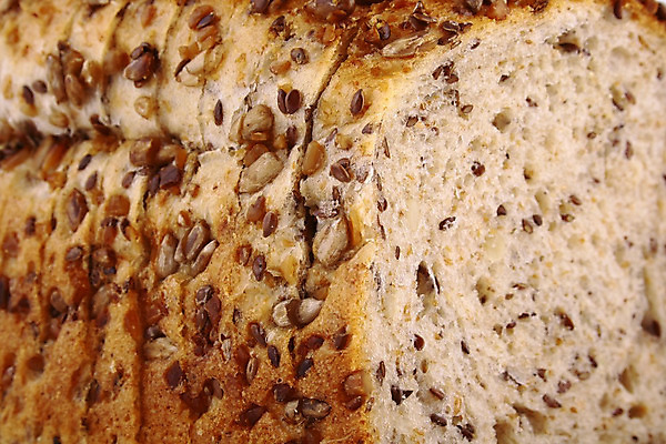 포토 JPG 해외이미지 음식 빵 조각 해바라기 씨앗 사람없음 갈색 식사 저녁식사 껍질 흰색 낟알 밀 굽기 질감 반죽 밀가루 덩어리 고립 해외202004 해외포토 식물 꽃 컬러 곡류 가루 구이 파일형식 이미지허브