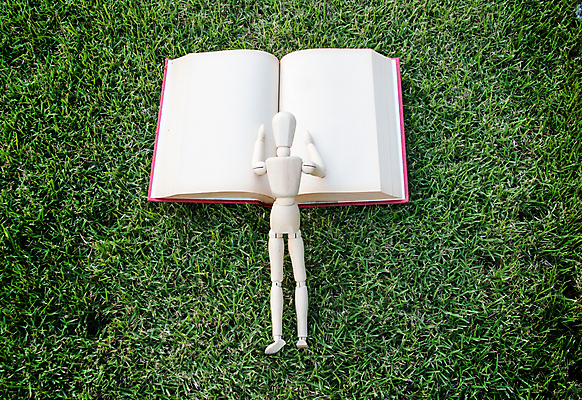 포토 JPG 해외이미지 구름 학생 라이프스타일 손 공원 교육 종이 도로 컨셉 밭 휴식 주택 이끼 사람 잔디 사람없음 야외 건물 책 세로 초록색 스터디 일몰 봄 공백 시골 잡기 업무 오픈 잡지 숲 읽기 페이지 시트 거짓말 해외202004 해외포토 자연요소 식물 건축물 계절 공공시설 길 컬러 농업 교통시설 모션 생활 신체부위 간행물 학습 노을 작업 파일형식 이미지허브