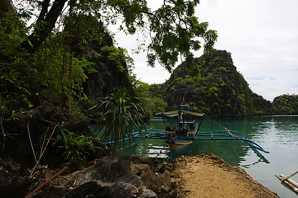 포토 JPG 해외이미지 구름 아시아 바다 섬 여행 자연 하늘 항해 동양인 풍경 사람없음 야외 물 여름 파란색 침묵 흰색 함선 장면 보라카이 해외202004 해외포토 자연요소 계절 나라 컬러 배_교통 필리핀 인종 소리 생태계 파일형식 이미지허브