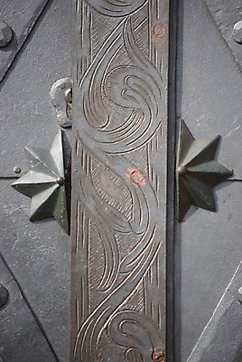 포토 JPG 해외이미지 별 건축양식 사람없음 장식 문 금속 역사 철 묘사 해외202004 해외포토 자연요소 건축 재질 파일형식 이미지허브