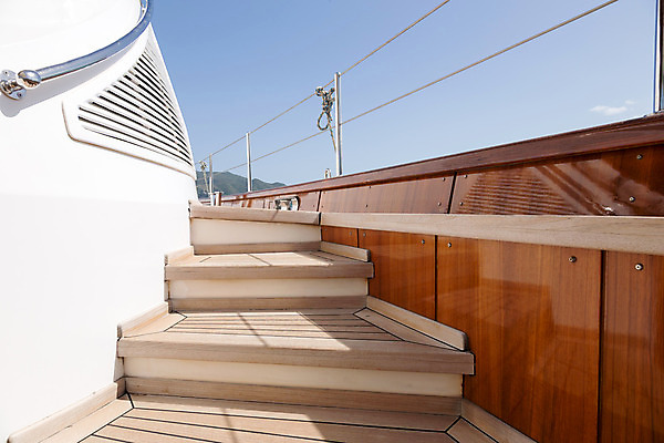 포토 JPG 해외이미지 요트 사람없음 목재 맑음 고급 묘사 해외202004 해외포토 나무 컨셉 배_교통 재료 날씨 파일형식 이미지허브