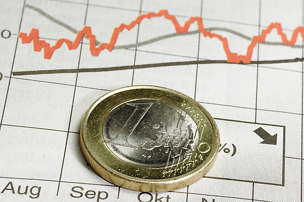 포토 JPG 해외이미지 종이 돈 회사 비즈니스 성공 그래프 사람없음 금융 경제 동전 공연 정보 유로 성장 우승 신문 시장 재산 확대 주식 무역 투자 상업 긍정 이익 가치 공유 회계 경영 계좌 수입 예산 자금 해외202004 해외포토 산업 컨셉 이벤트 간행물 최고 뉴스 파일형식 이미지허브