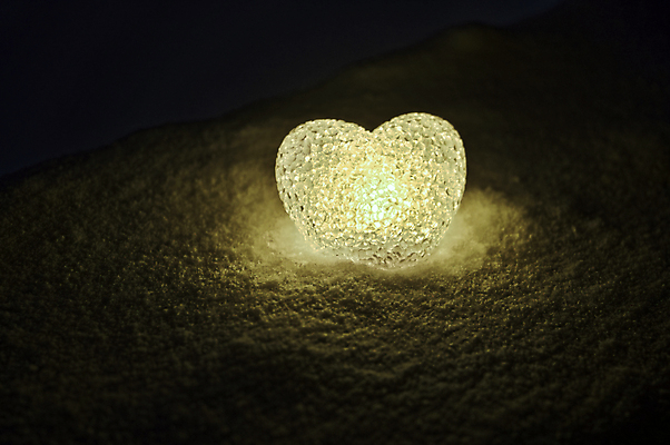 포토 JPG 해외이미지 모양 디자인 백그라운드 컨셉 휴가 봉투 발렌타인데이 그림자 선물 사랑 미술 사람없음 장식 빨간색 노란색 우주 검은색 쪽지 어둠 희망 흰색 하트 축하 인사 신용카드 메시지 야간 편지 심볼 눈물 오브젝트 사인 질감 심플 초대 특별함 카피스페이스 해외202004 해외포토 자연요소 감정 컬러 데이이벤트 문화예술 금융 공백 예절 파일형식 이미지허브