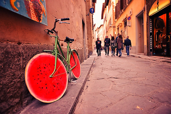 포토 JPG 해외이미지 라이프스타일 디자인 유럽 스포츠 여행 가구 백그라운드 컨셉 장신구 교통시설 추상 휴가 휴식 거리 수박 주택 미술 사람없음 야외 건물 장식 빨간색 초록색 자전거 이탈리아 수확 골동품 도시 바퀴 클래식 주차 오브젝트 생태계 복고 순환 장면 사이클링 옛날 토스카나 피렌체 해외202004 해외포토 건축물 나라 컬러 생활용품 교통 무늬 농업 과일 모션 문화예술 생활 바이크 육상스포츠 시설 파일형식 이미지허브
