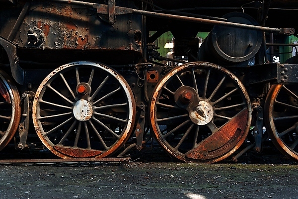 포토 JPG 해외이미지 산업 여행 부분 교통시설 사람없음 금속 검은색 힘 기계 기차 골동품 바퀴 역사 수증기 철 버리기 향수 부식 과거 구식 옛날 철강 해외202004 해외포토 육상교통 컬러 교통 컨셉 모션 재질 대중교통 화장품 시설 파일형식 이미지허브