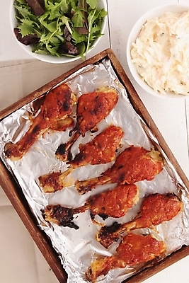 포토 JPG 해외이미지 음식 토마토 육류 요리 사람없음 식사 저녁식사 치킨 바비큐 먹기 매움 점심식사 해외202004 해외포토 채소 식재료 모션 맛 닭고기요리 파일형식 이미지허브