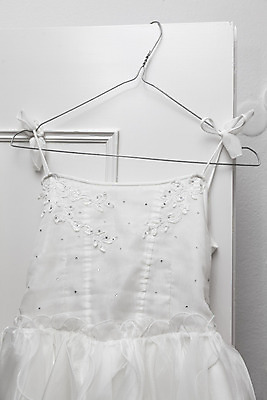 포토 JPG 해외이미지 모델 드레스 옷 여자 파도 결혼 백그라운드 패턴 곡선 결혼식 표면 추상 사람없음 장식 빛 유행 상점 흰색 직물 가운 그룹 고급 우아함 은색 매끈함 보석 실크 질감 부드러움 내추럴 구김 잔물결 스타일 해외202004 해외포토 물결 선 바다 컬러 컨셉 무늬 모션 사람 이벤트 감각 광석 파일형식 이미지허브