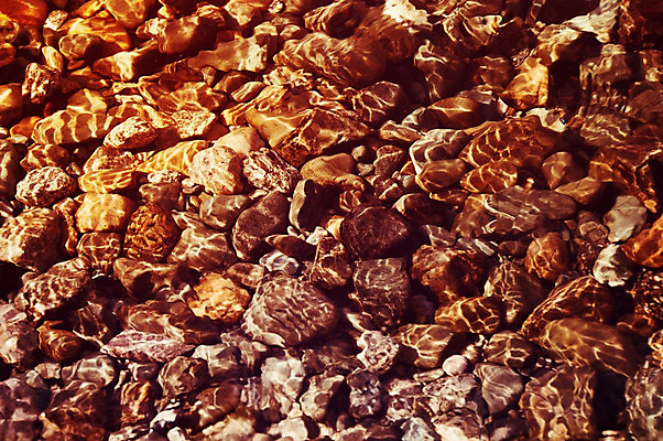 포토 JPG 해외이미지 물결 바다 백그라운드 컨셉 패턴 자연 추상 불꽃 바닥 사람없음 야외 빨간색 물 여름 강 컬러풀 반사 쌓기 환경 수영 회색 조약돌 바위 물방울 신선 원형 거친 액체 해조류 매끈함 작음 크리스탈 지중해 질감 내추럴 해외202004 해외포토 자연요소 도형 계절 컬러 무늬 모션 불 돌_바위 수상스포츠 감각 해양식물 크기 광석 생태계 파일형식 이미지허브