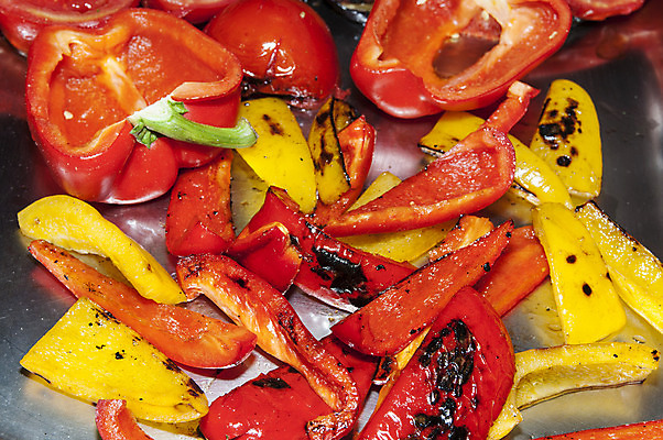 포토 JPG 해외이미지 접시 음식 토마토 채소 주방용품 가지 실내 옥수수 요리 사람없음 인테리어 식사 침묵 체리 꼬치 닫기 그릴 바비큐 굽기 오브젝트 영양분 주키니호박 해외202004 해외포토 식기 디자인 생활용품 과일 모션 곡류 내부 소리 구이 파일형식 이미지허브