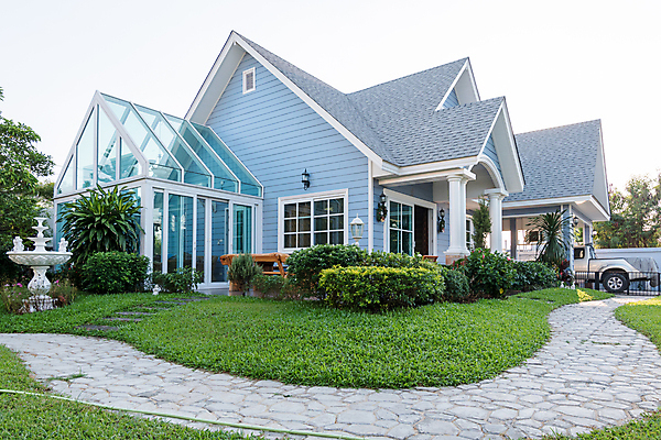 포토 JPG 해외이미지 나무 오렌지 창문 교실 가족 하늘 지붕 날씨 주택 굴뚝 잔디 사람없음 목재 파란색 정원 침묵 조약돌 흰색 시골 만 우아함 중앙 만족 싱글 지역 양귀비 손질 대출 구식 빅토리아 옛날 흥미 소유 해외202004 해외포토 식물 교육 꽃 감정 컬러 컨셉 과일 재료 학교 관계 건물 금융 소리 돌_바위 파일형식 이미지허브