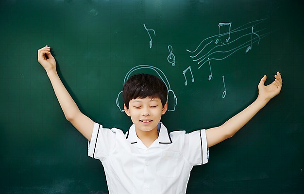 포토 JPG 남자 교복 음표 교실 중학생 팔벌리기 실내 한명 상반신 앞모습 10대 눈감음 헤드폰 칠판 한국인 그림 오선지 남자만 십대남자한명만 남중생 국내포토 1 학생 기호 옷 교육 음악 뷰포인트 음향기기 학교 모션 청소년 사람 동양인 내부 악보 오선 남자한명만 십대남자만 파일형식