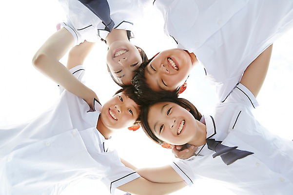 포토 JPG 주간 학생 여학생 여자 남자 교복 남학생 로우앵글 중학생 어깨동무 협력 미소 여러명 상반신 야외 앞모습 10대 친구 한국인 여중생 십대만 남중생 국내포토 자연요소 옷 뷰포인트 포즈 다수 관계 청소년 표정 사람 동양인 파일형식