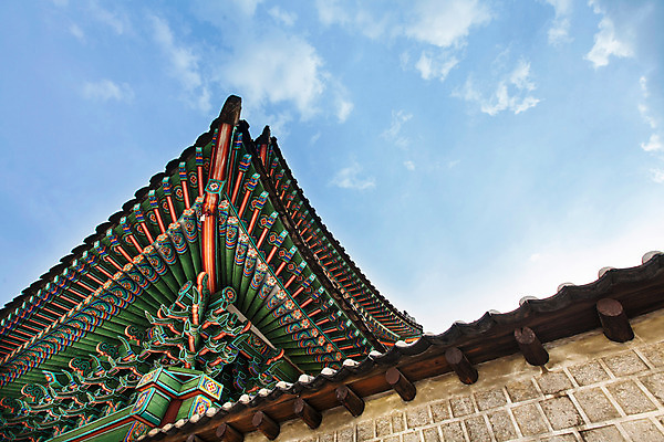 포토 JPG 주간 구름 전통 건축 하늘 지붕 서울 기와 사람없음 야외 담장 궁전 처마 종로 지붕처마 창경궁 국내포토 자연요소 고건축 한국 파일형식