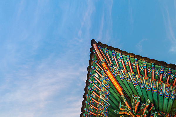 포토 JPG 주간 구름 전통 건축 하늘 지붕 서울 기와 사람없음 야외 궁전 처마 종로 지붕처마 창경궁 국내포토 자연요소 고건축 한국 파일형식