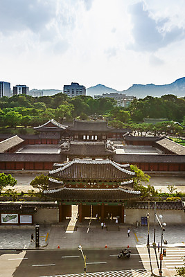 포토 JPG 주간 구름 전통 건축 하늘 서울 풍경 사람없음 야외 궁전 종로 창경궁 국내포토 자연요소 고건축 한국 파일형식