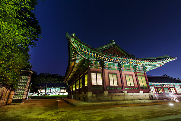 포토 JPG 전통 건축 야경 조명 서울 사람없음 야외 궁전 종로 창경궁 국내포토 고건축 한국 야간 파일형식 풍경_경치