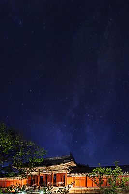포토 JPG 전통 건축 별 야경 하늘 서울 사람없음 야외 궁전 종로 창경궁 국내포토 자연요소 고건축 한국 야간 파일형식 풍경_경치