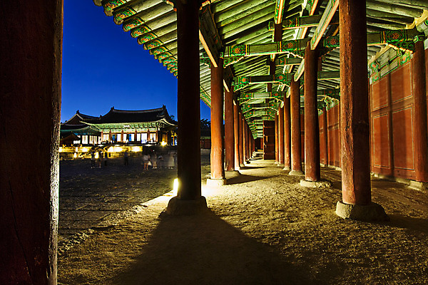 포토 JPG 전통 건축 야경 조명 서울 사람없음 야외 궁전 종로 창경궁 국내포토 고건축 한국 야간 파일형식 풍경_경치