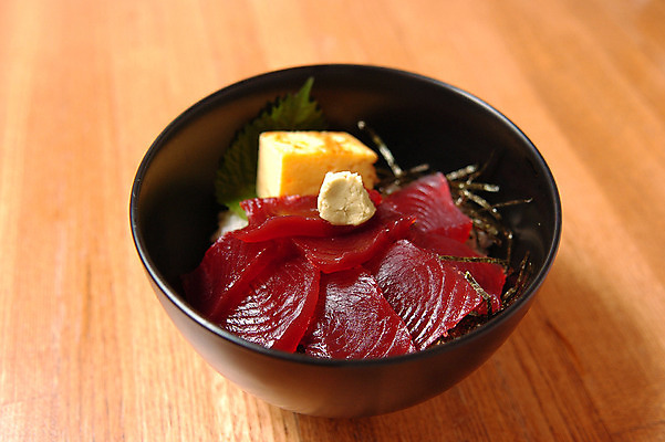 포토 JPG 그릇 음식 사람없음 고추냉이 덮밥 생선덮밥 일본음식 국내포토 식기 양념 파일형식