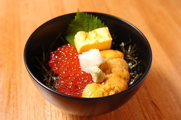 포토 JPG 그릇 음식 사람없음 고추냉이 덮밥 두부 성게알 연어알 일본음식 국내포토 식기 알 양념 파일형식