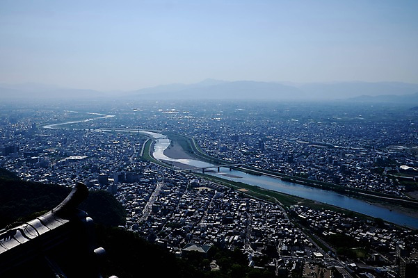 포토 JPG 주간 하늘 풍경 사람없음 야외 건물 강 일본 도시 가교 기후현 국내포토 자연요소 건축물 아시아 파일형식