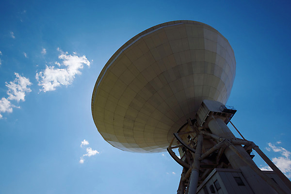 포토 JPG 주간 하늘 안테나 사람없음 야외 일본 위성안테나 통신시설 국내포토 자연요소 아시아 통신 시설 파일형식