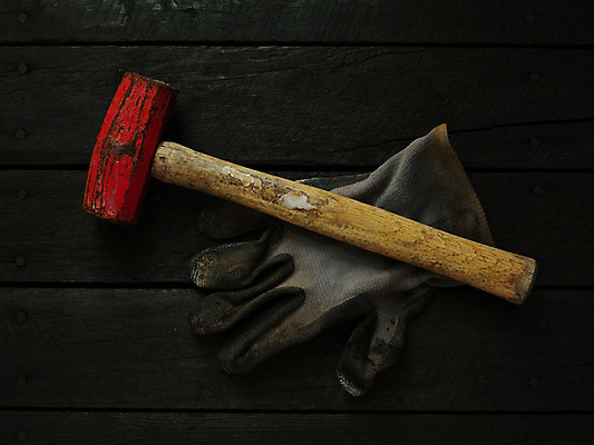 포토 JPG 사람없음 목재 공구 빈티지 망치 오브젝트 목장갑 국내포토 나무 장갑 컨셉 재료 도구 파일형식
