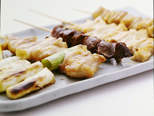 포토 JPG 접시 음식 사람없음 꼬치 닭꼬치 일본음식 국내포토 식기 닭고기 파일형식