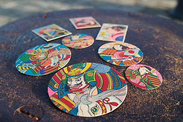 포토 JPG 주간 전통소품 사람없음 야외 장난감 일본 오브젝트 일본전통 딱지 국내포토 자연요소 전통 아시아 파일형식