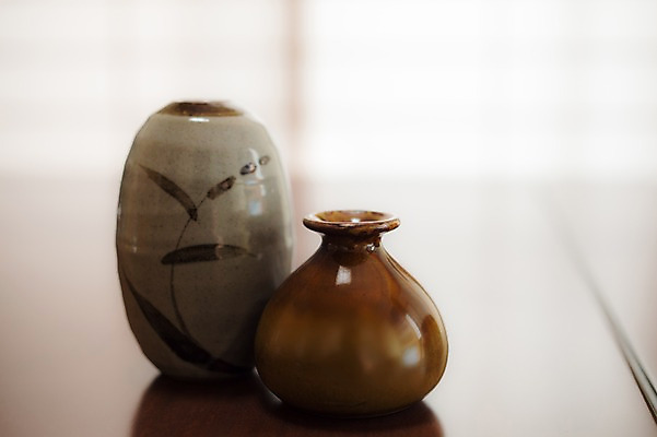 포토 JPG 전통소품 실내 사람없음 항아리 도자기 오브젝트 국내포토 전통 내부 파일형식