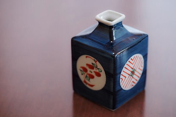 포토 JPG 전통소품 실내 사람없음 도자기 병 오브젝트 국내포토 전통 식기 내부 파일형식