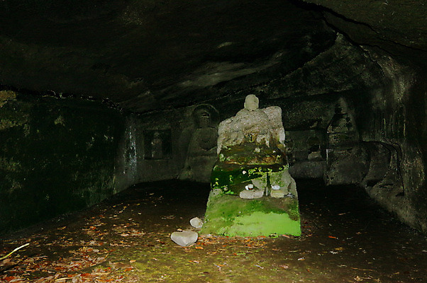 포토 JPG 이끼 사람없음 야외 일본 동굴 석상 일본전통 국내포토 전통 아시아 파일형식