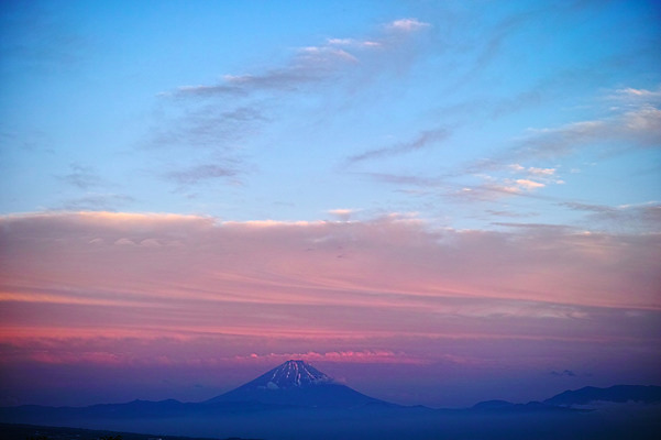 포토 JPG 주간 구름 배경화면 백그라운드 자연 하늘 산 풍경 사람없음 야외 일출 일몰 후지산 야마나시 국내포토 자연요소 노을 일본 세계문화유산 생태계 파일형식