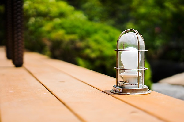 포토 JPG 주간 배경화면 백그라운드 전구 조명 사람없음 야외 목재 일본 램프 국내포토 자연요소 나무 아시아 재료 파일형식